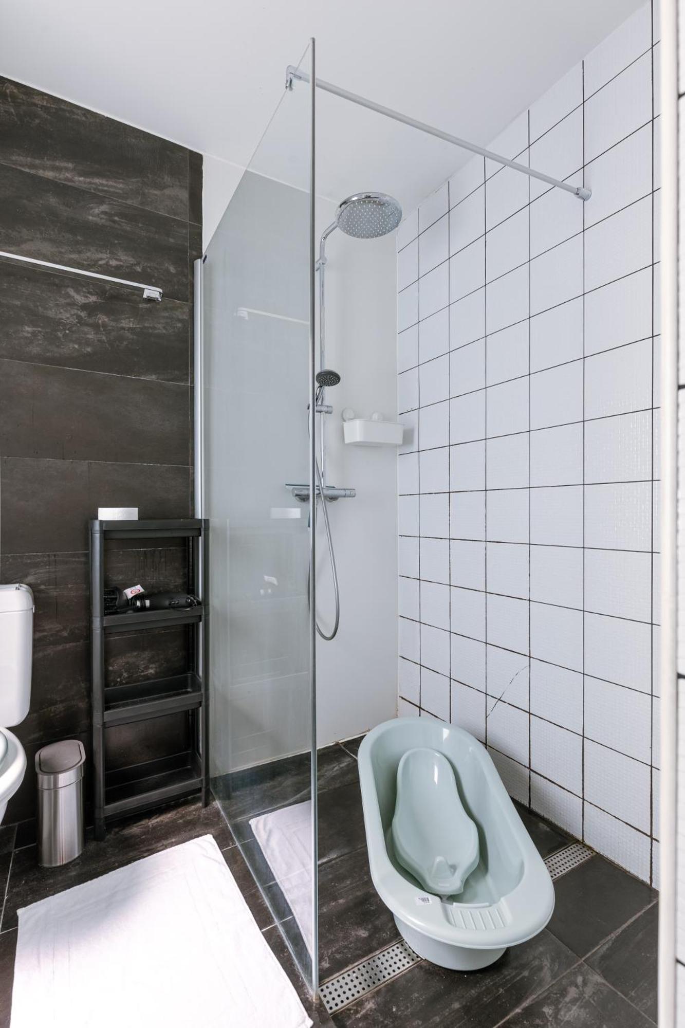 Right In The City Center Your Ghent Getaway Exterior foto