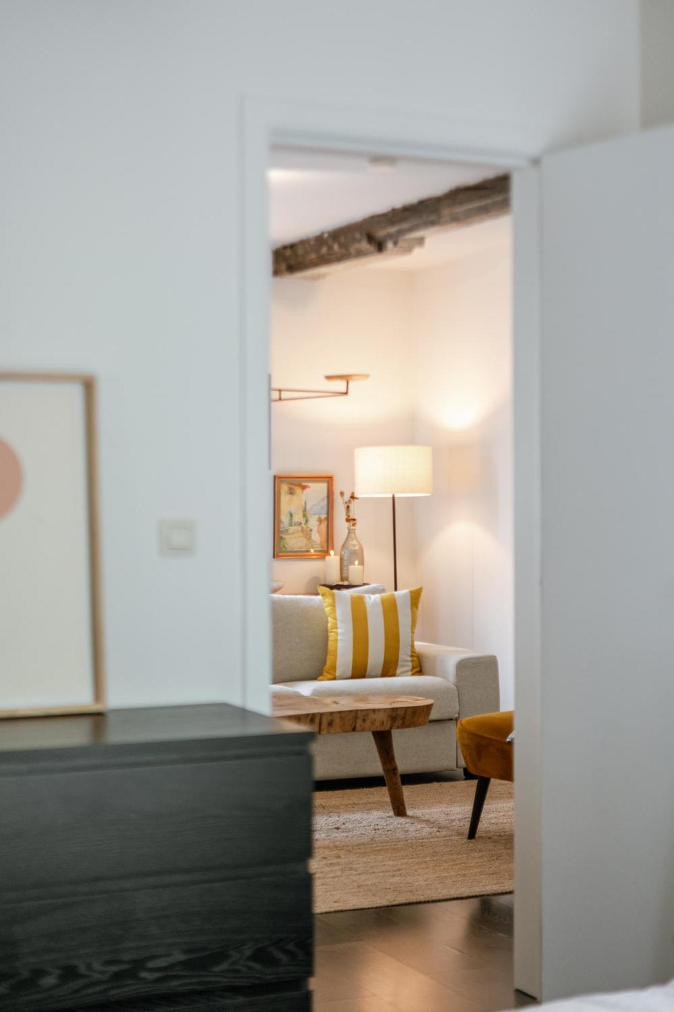 Right In The City Center Your Ghent Getaway Exterior foto