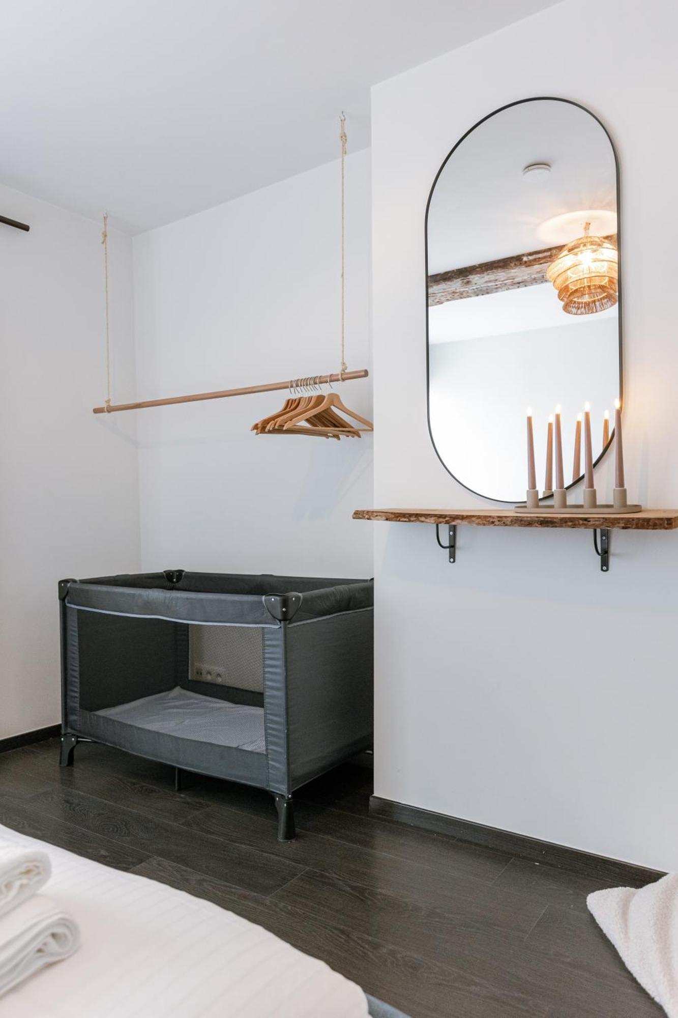 Right In The City Center Your Ghent Getaway Exterior foto